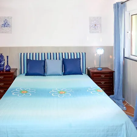 Villa Paraiso Sleeps 8 With Pool Air Con And Wifi Olhão